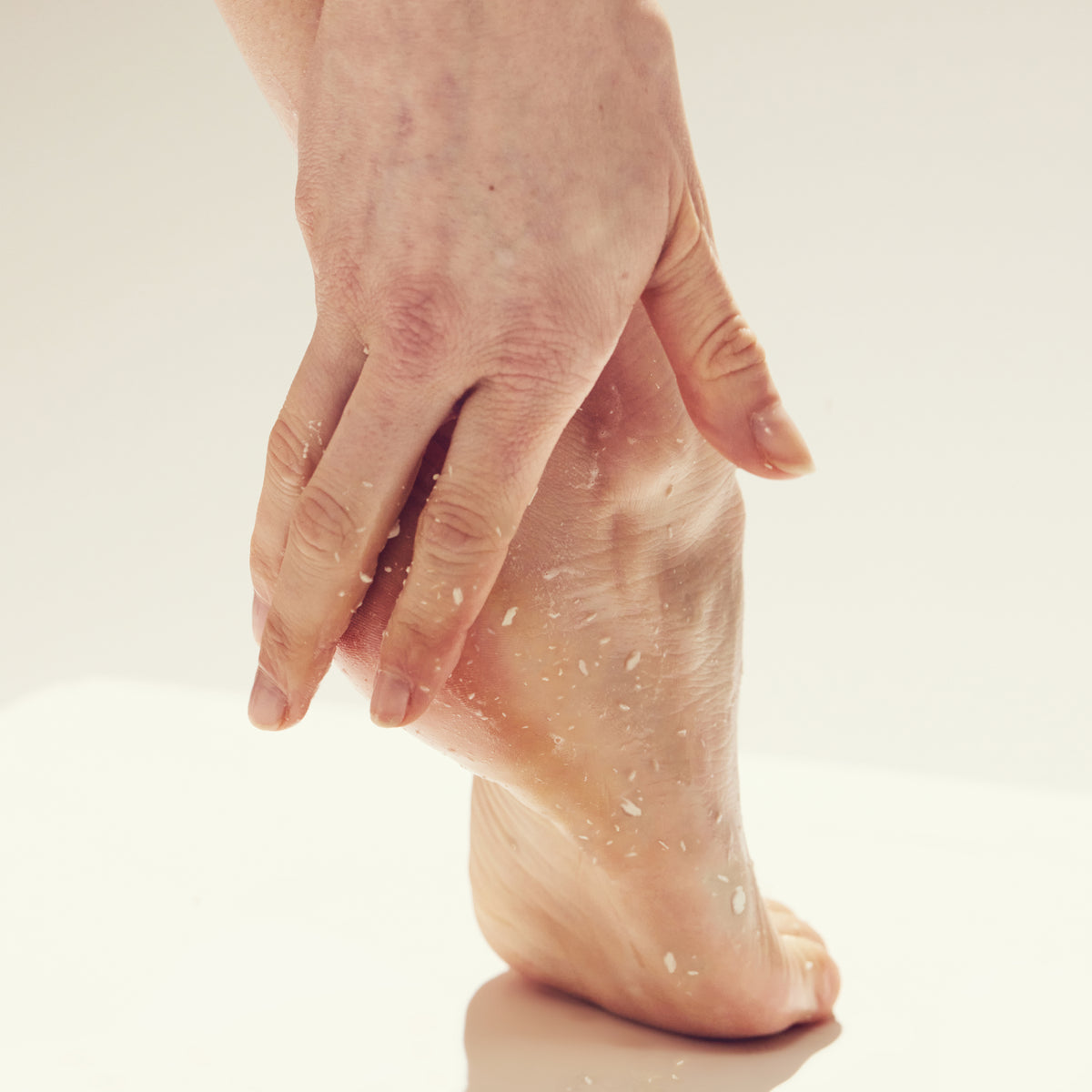 Diamond Contour Insta-Glow Gommage Body Peel